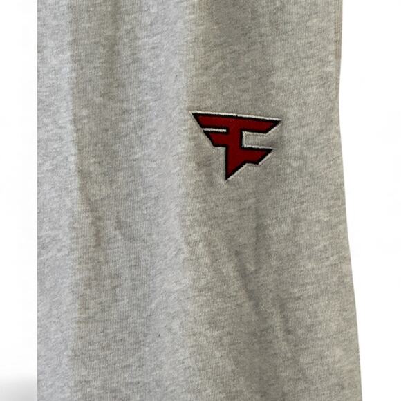 FaZe Clan Heavyweight Organic Cotton Fleece Sweatpants XL Gray Gamer Streetwear - Picture 2 of 8